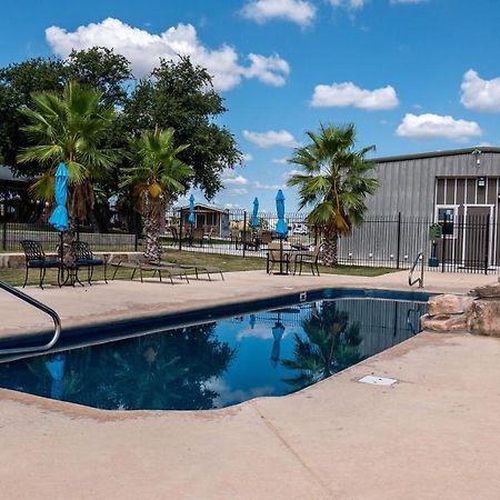 Rivercity Rv Park ニューブラウンフェルズ エクステリア 写真
